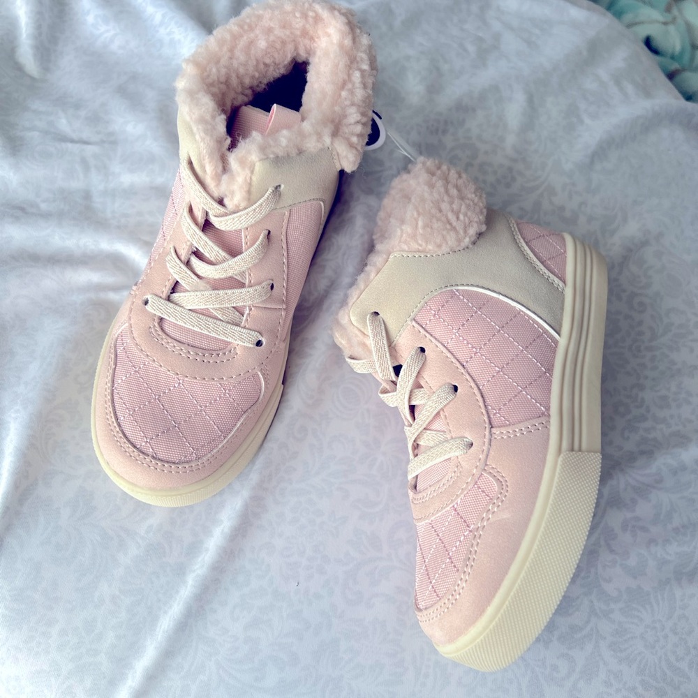 New Oshkosh B’Gosh Pink High Top Sneaker